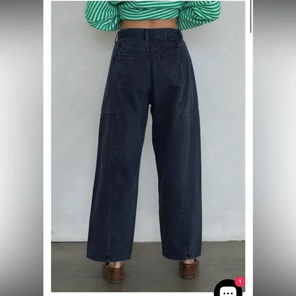 THINGS BETWEEN Mari Jeans Black Barrel Jeans Small New SOLD OUT NWT - Picture 2 of 16